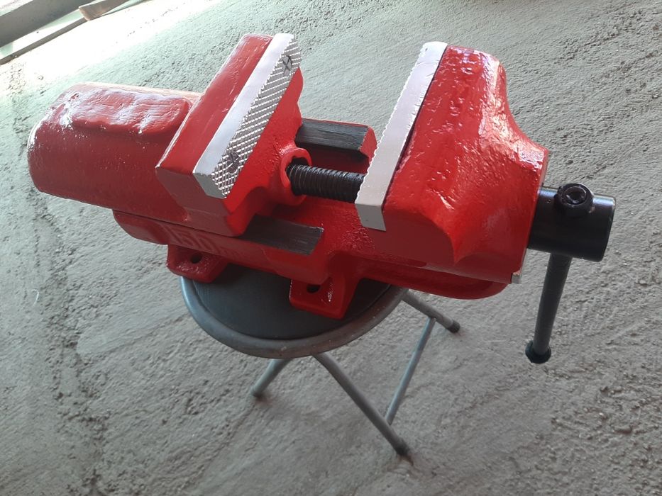 Menghina modelul vechi