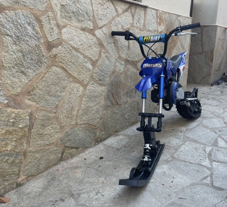 Детски кросов мотор за сняг snow bike