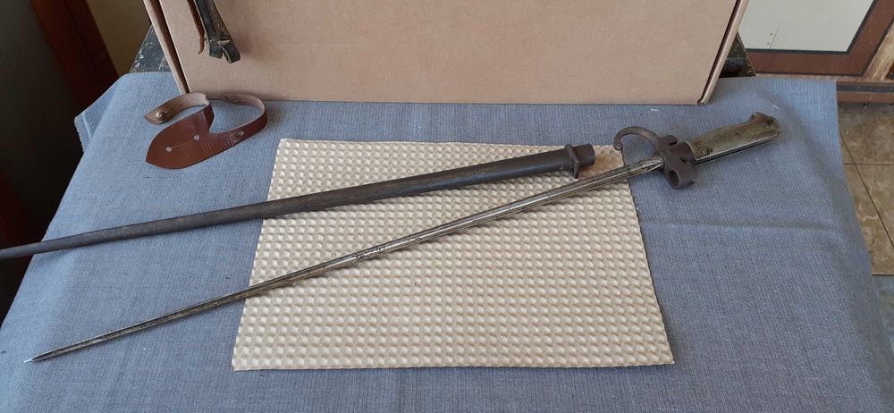 Baioneta lebel cu garda