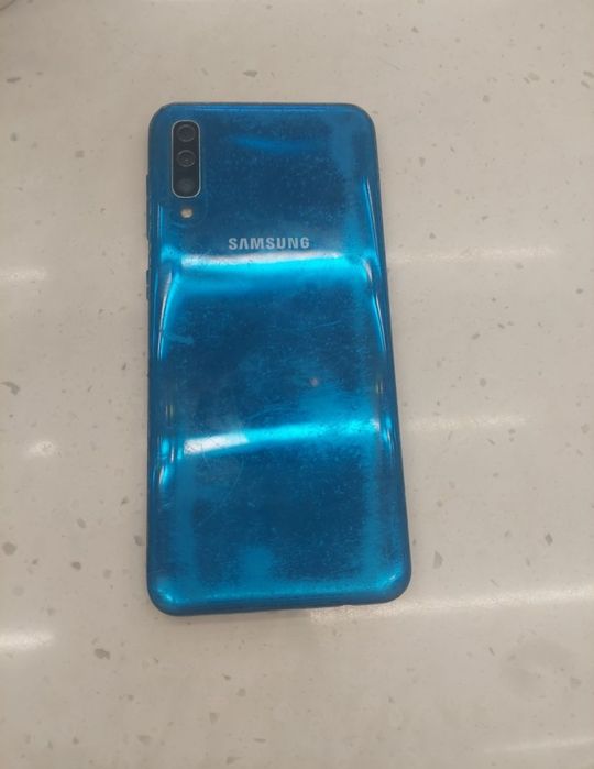 Samsung a50   64