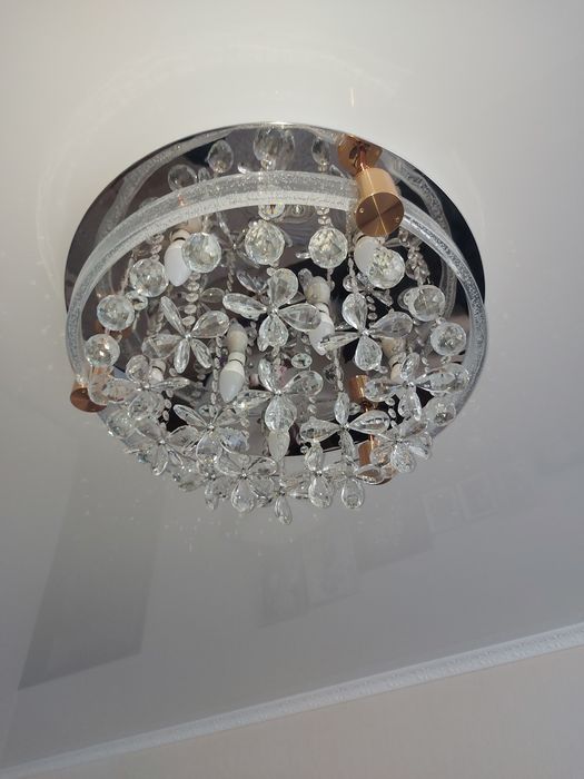 Продам люстру состояние отличное