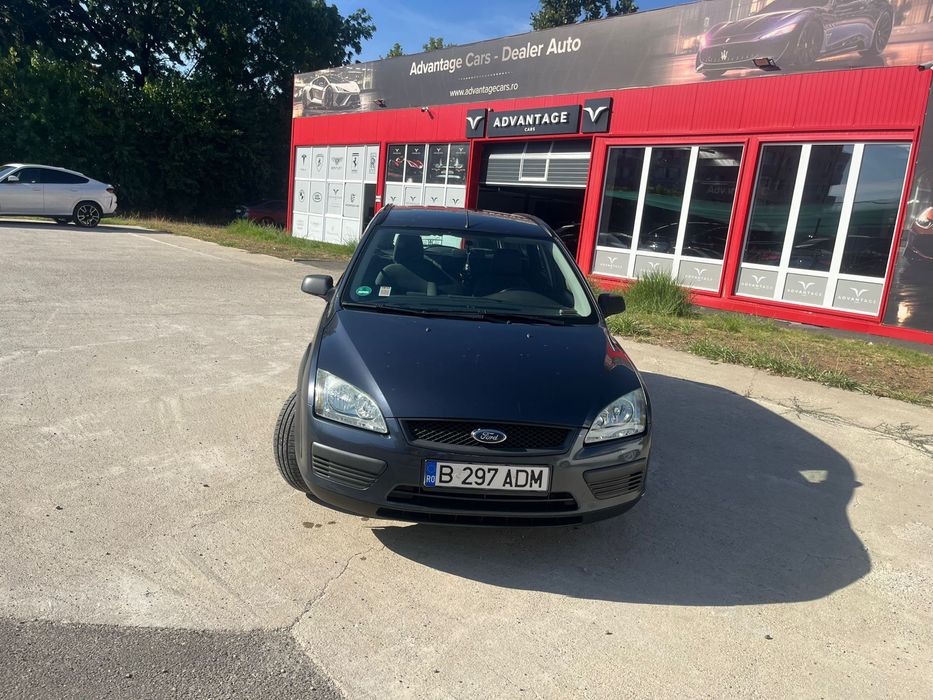 Salut, vand ford focus an 2006 1.6 benzina
