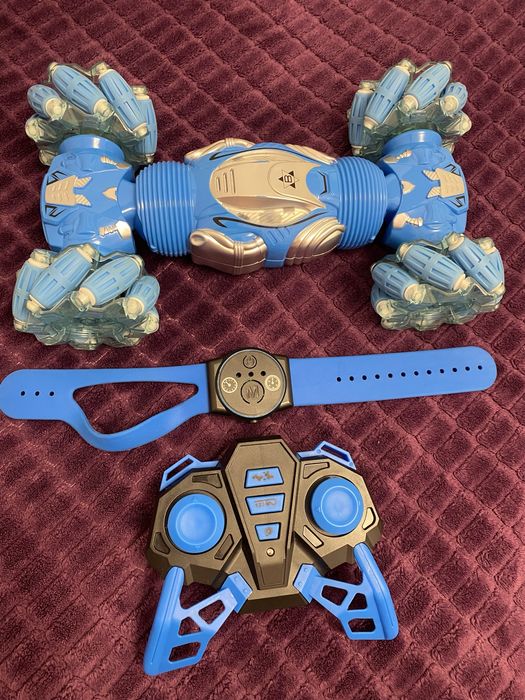 Машинка на пульту управления!