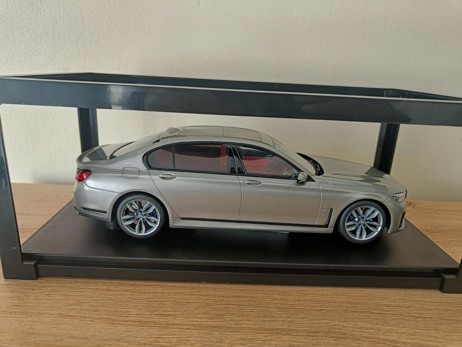 BMW M760 the final edition, GT spirit 1:18