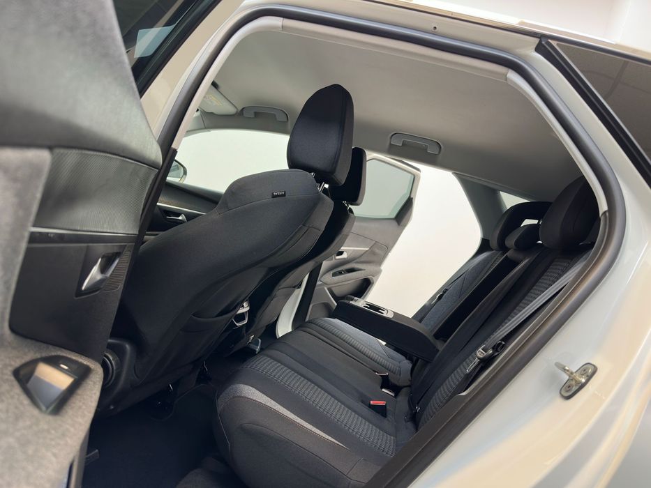 Peugeot 3008 -2017-09-Virtual Cockpit-Gps Navi-Posibilitate Rate Auto