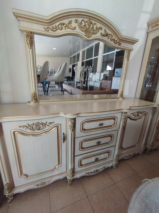 Пинал камод камплект качественой из ЛМДФ размер обшый 365 см красивый