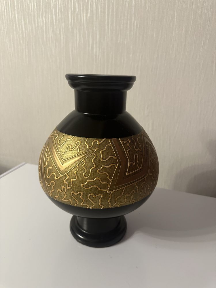 Ваза интерьерная