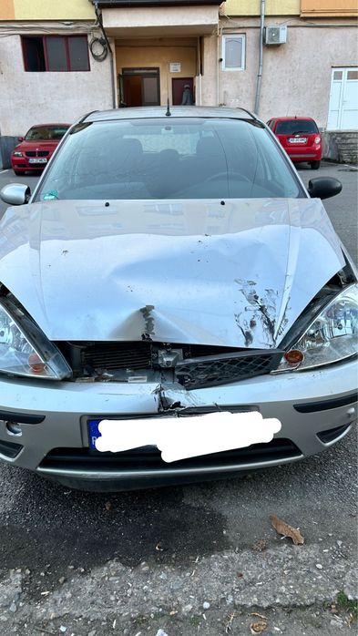 Vand Ford Focus MK1 1.8 benzina 2004 pentru PIESE