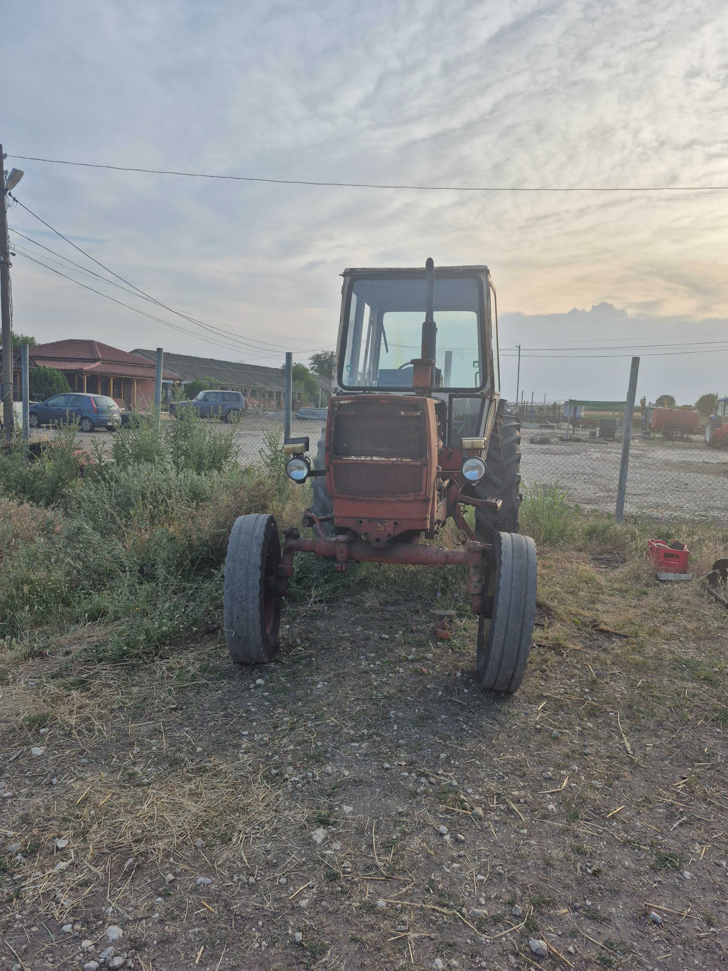 Продавам ЮМЗ Трактор