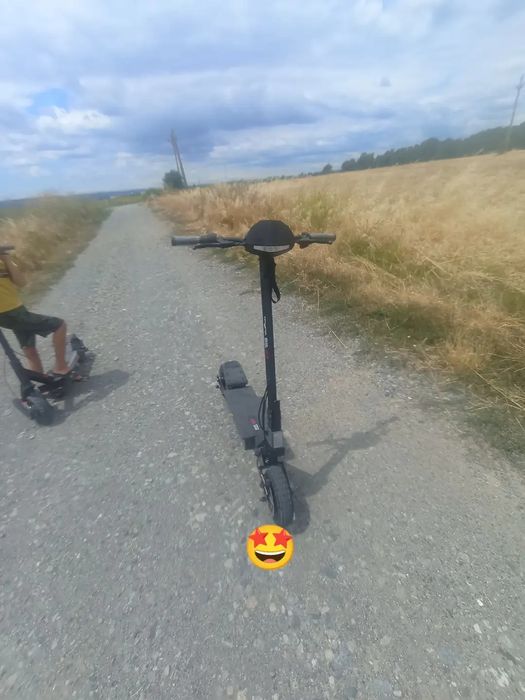 2 trotinete la schimb pentru una