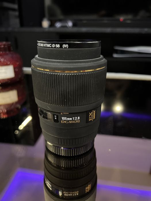 Obiectiv Sigma 105 mm, 1:2.8 DG macro