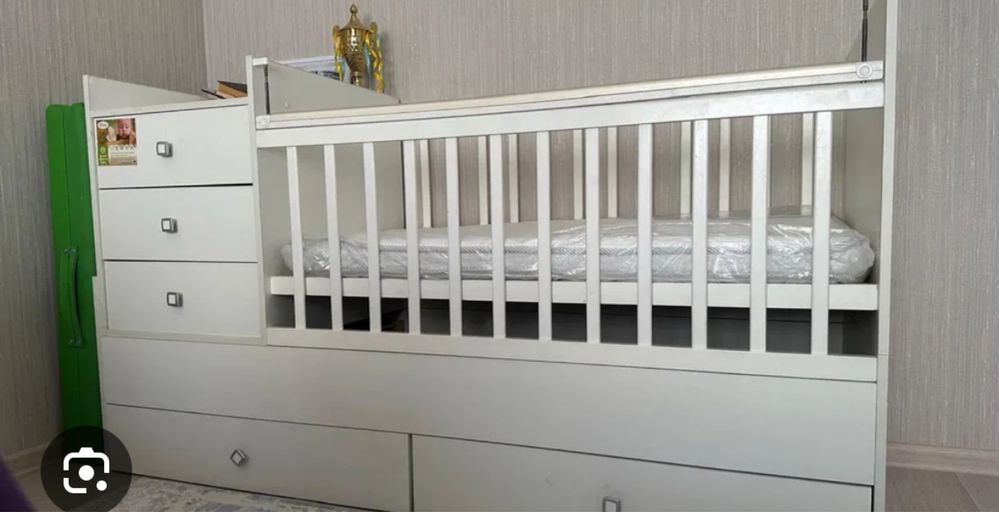 Продам манеж детский. Можно использовать как кровать 120/60. Имеется м