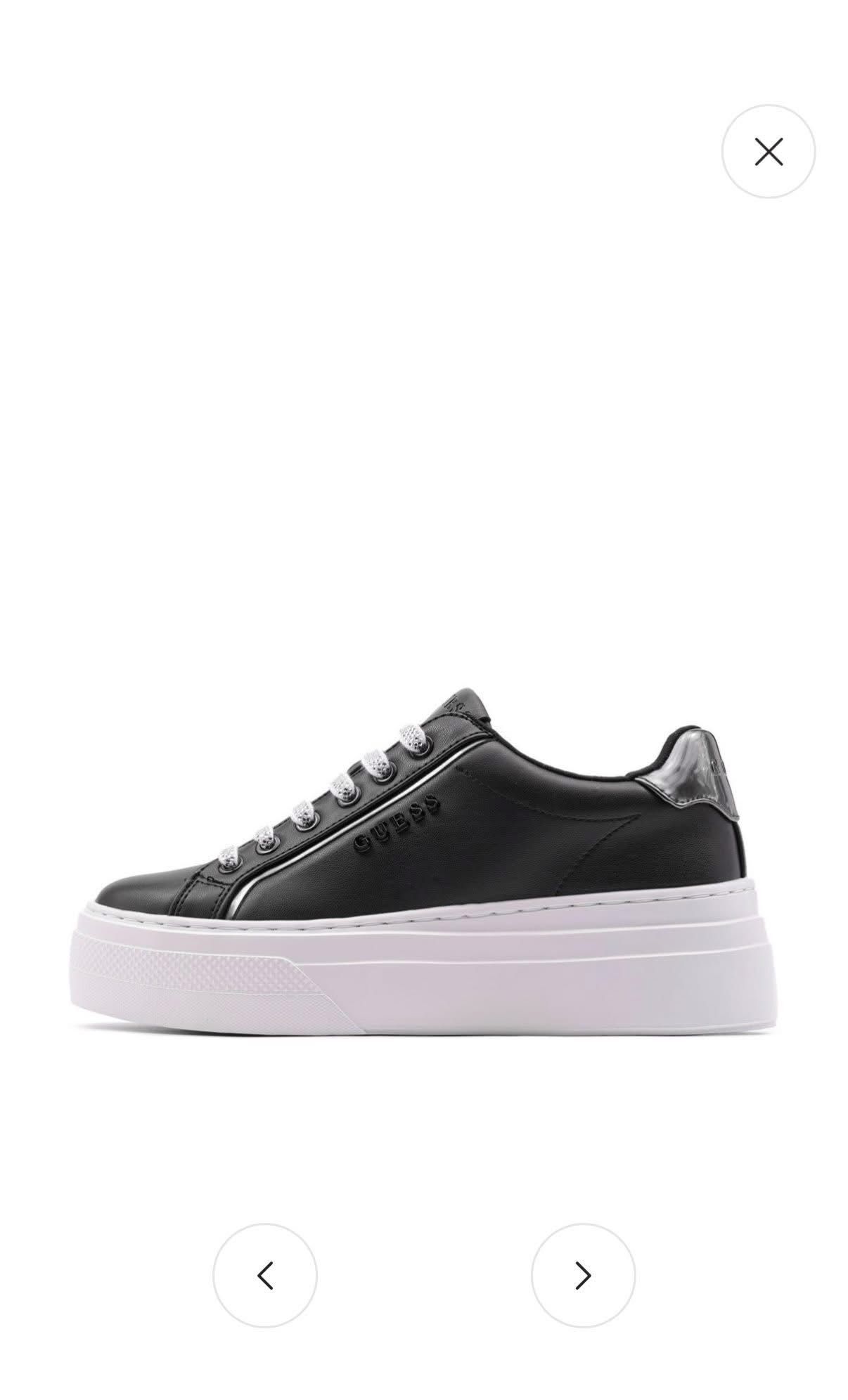 Обувки Guess Ameria