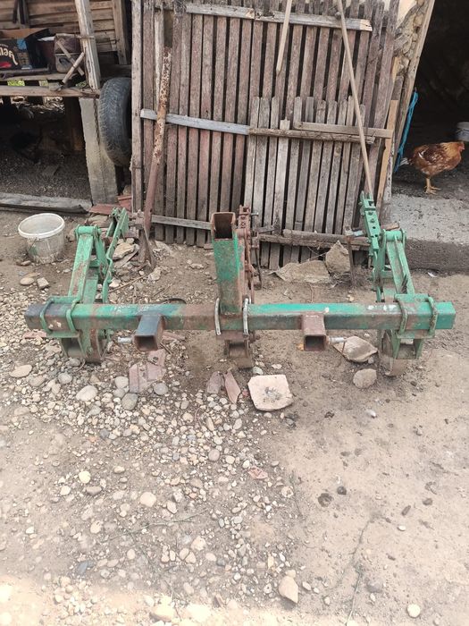 Vând cultivator.