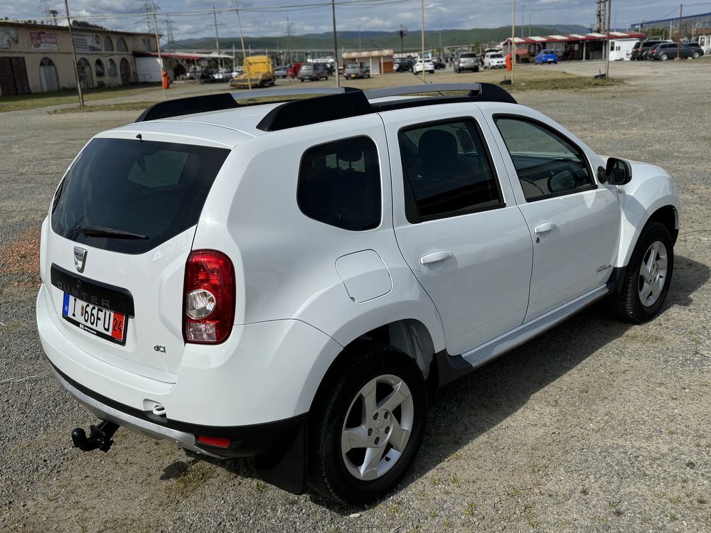 Dacia Duster 1.5dci 110cp 4x4 Prestige 2012