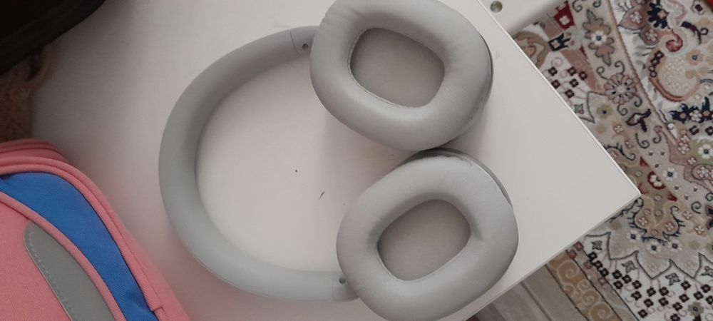 Продам наушники.