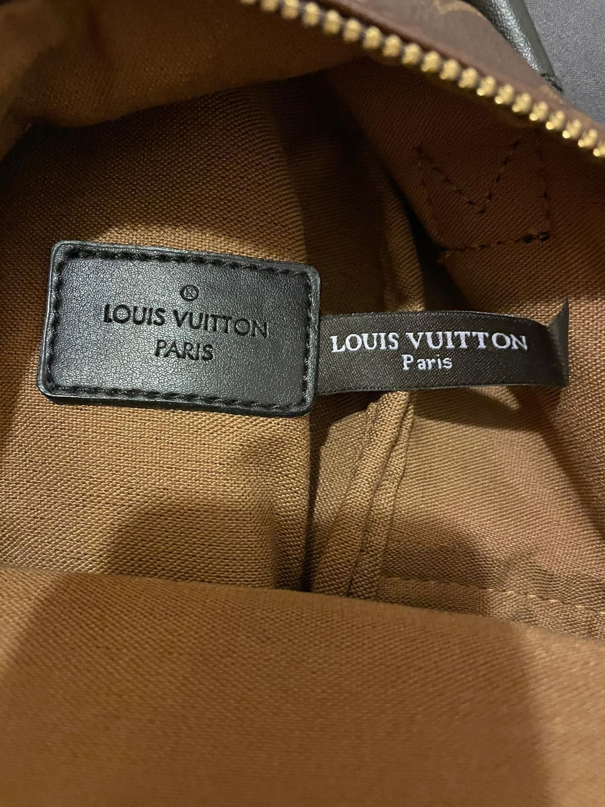 Ghiozdan mic gentuță LV? Louis Vuitton Palm Springs