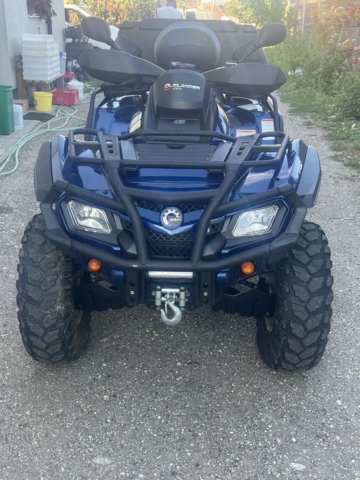 Vând can am 800r