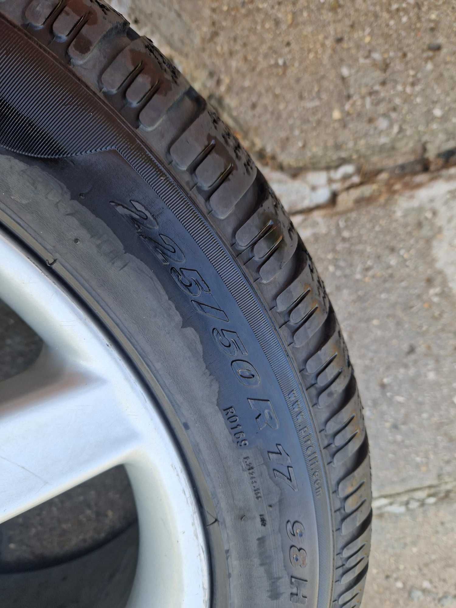 Зимни гуми с алуминиеви джанти 225/50/17 Pirelli