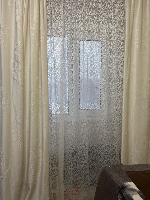 Продап шторы высота 2.4о белого цвета в хорошем состоянии