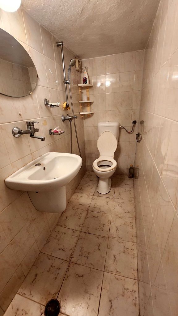 Продава се Къща в Карнобат - 122 кв.м за 774 €/кв.м - Снимка #7