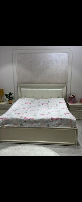 Премиальный спальный гарнитур