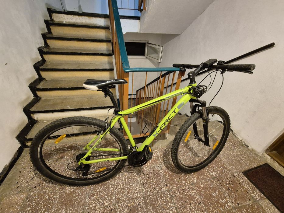 Vând bicicleta x-fact