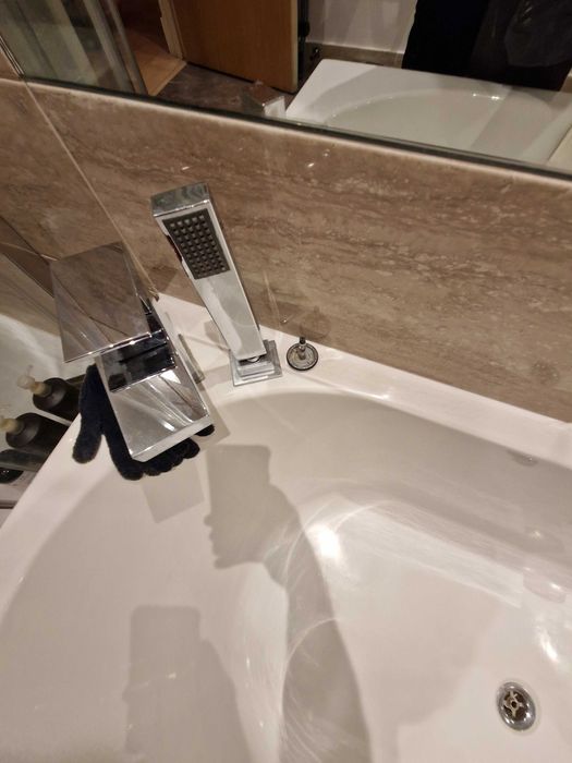 Fainanta, gresie, granit, marmura, mozaic, renovare completa baie.