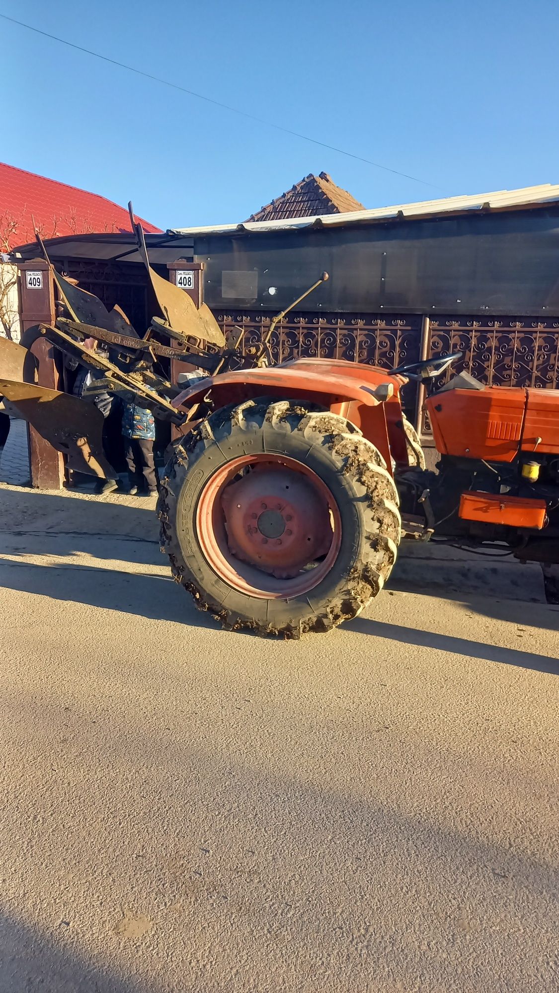 Vind tractor 445 și Accesorii