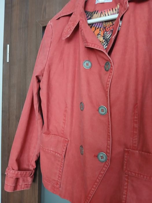 Сако дамско,спортно, пролетно/есенно с цветен хастар,