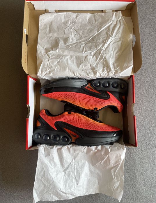 Nike Air Max DN black/orange