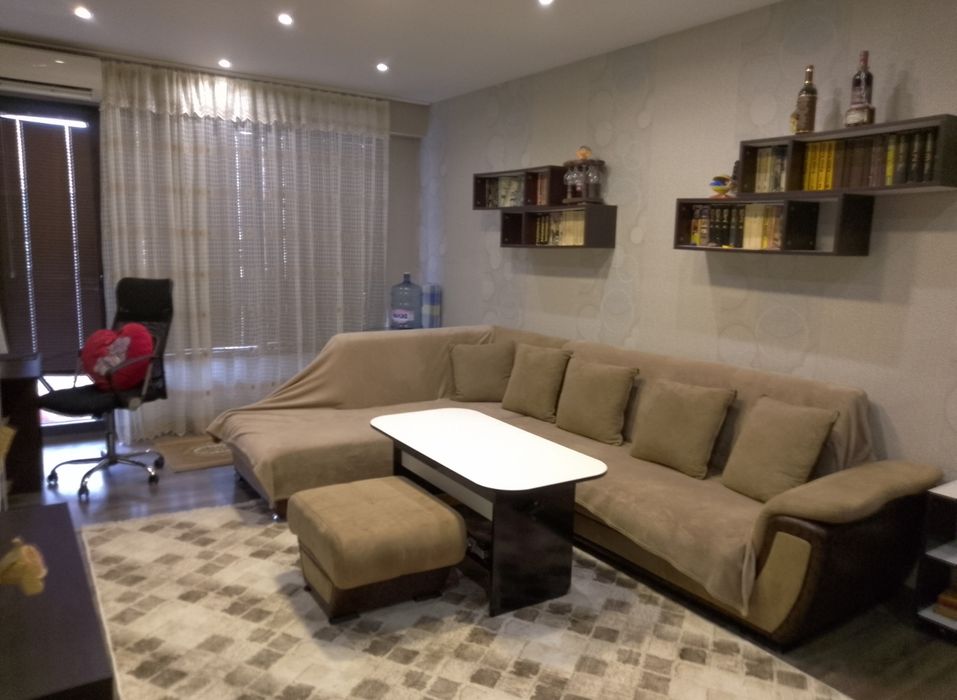 Продава апартамент в гр.Бобов дол