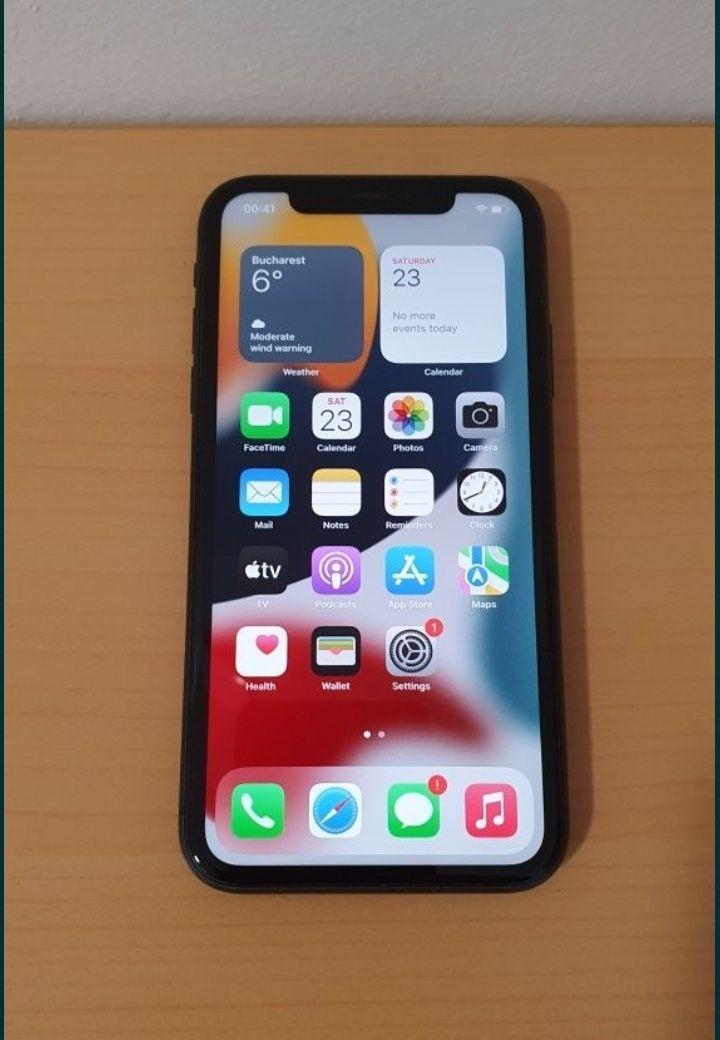 iPhone 11 Black 64Gb / Accept schimburi