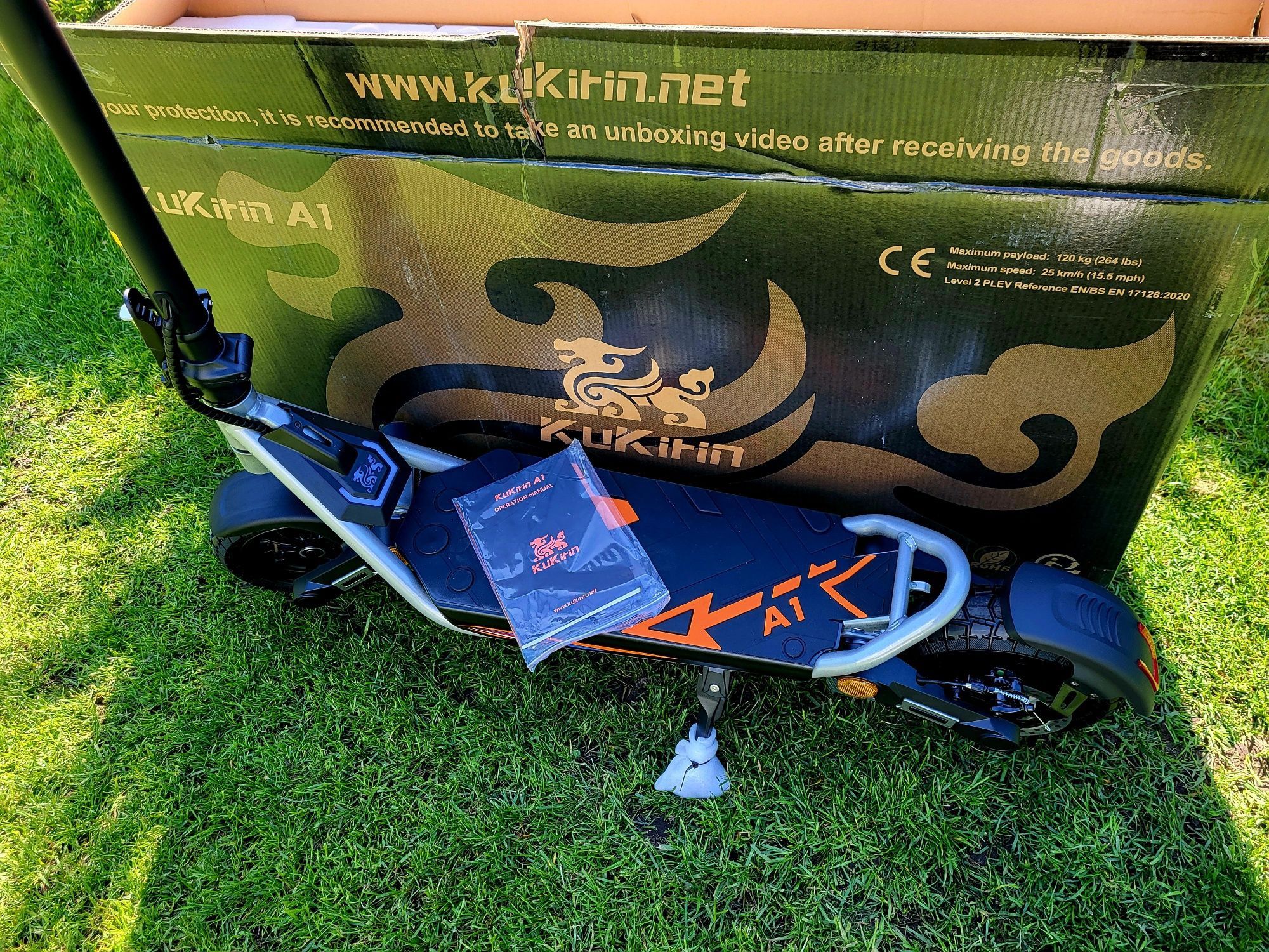 Trotineta electrica sigilata Kukirin A1 2025 45 Km/h
