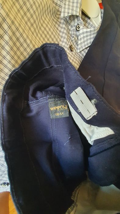 Vând cămașă + pantaloni stofă Wenny  5 ani