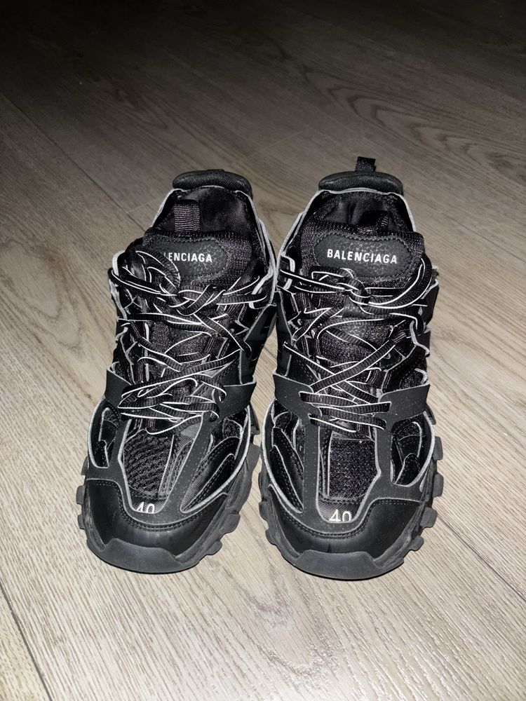 Balenciaga track 40 номер