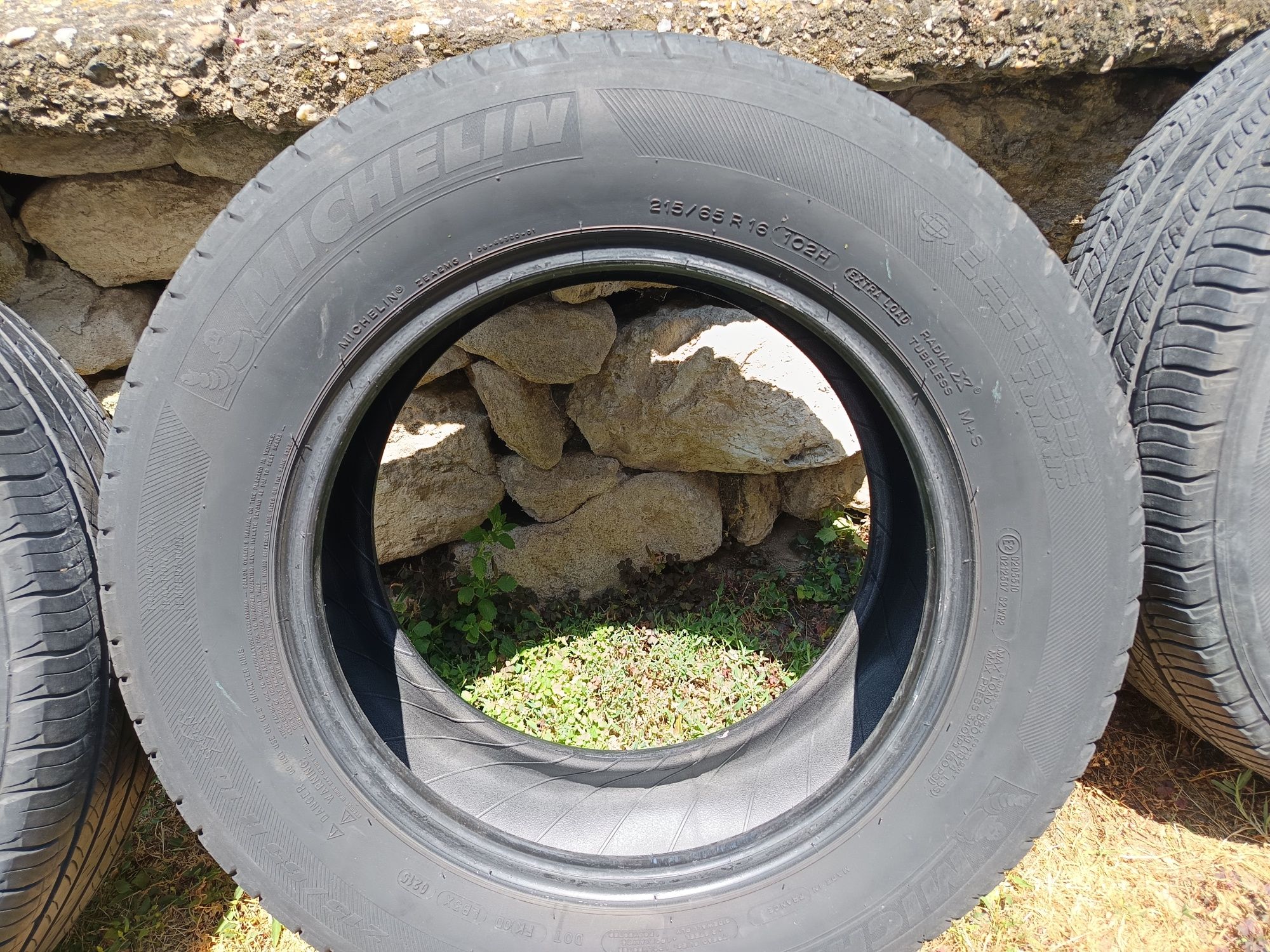 Гуми за джип 215х65х16 Michelin
