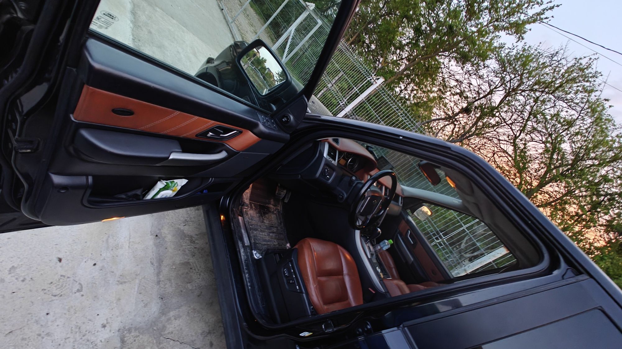 Range Rover Sport TDV8 autoutilitara 4 locuri