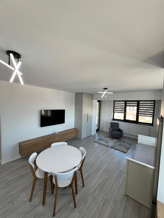 2 camere bloc nou ,centrala termica , loc de parcare