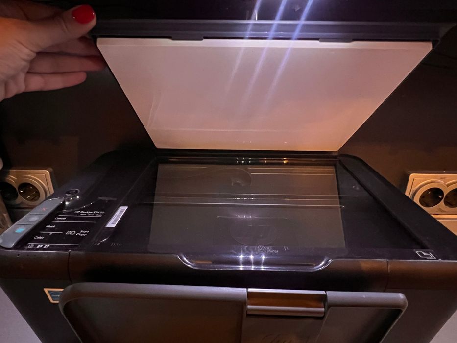 Принтер - HP deskjet f2420 - печат, сканиране, копиране