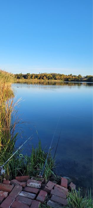 Teren intravilan situat pe malul lacului