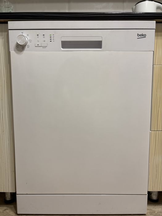 Продам посудомоечную машину Beko б/у