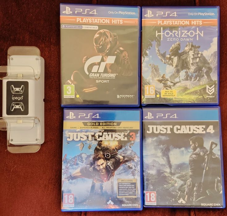 ЧЕРЕН ПЕТЪК ! 4 оригинални игри Ps 4 + Бързо зарядно за джойстици Ps 5