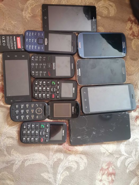 Vând telefoane nefunctionale
