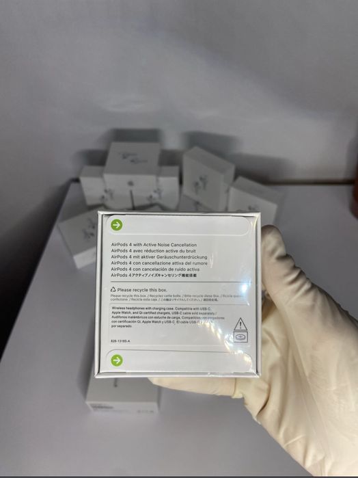 Airpods 4 Active Noise Cancellation