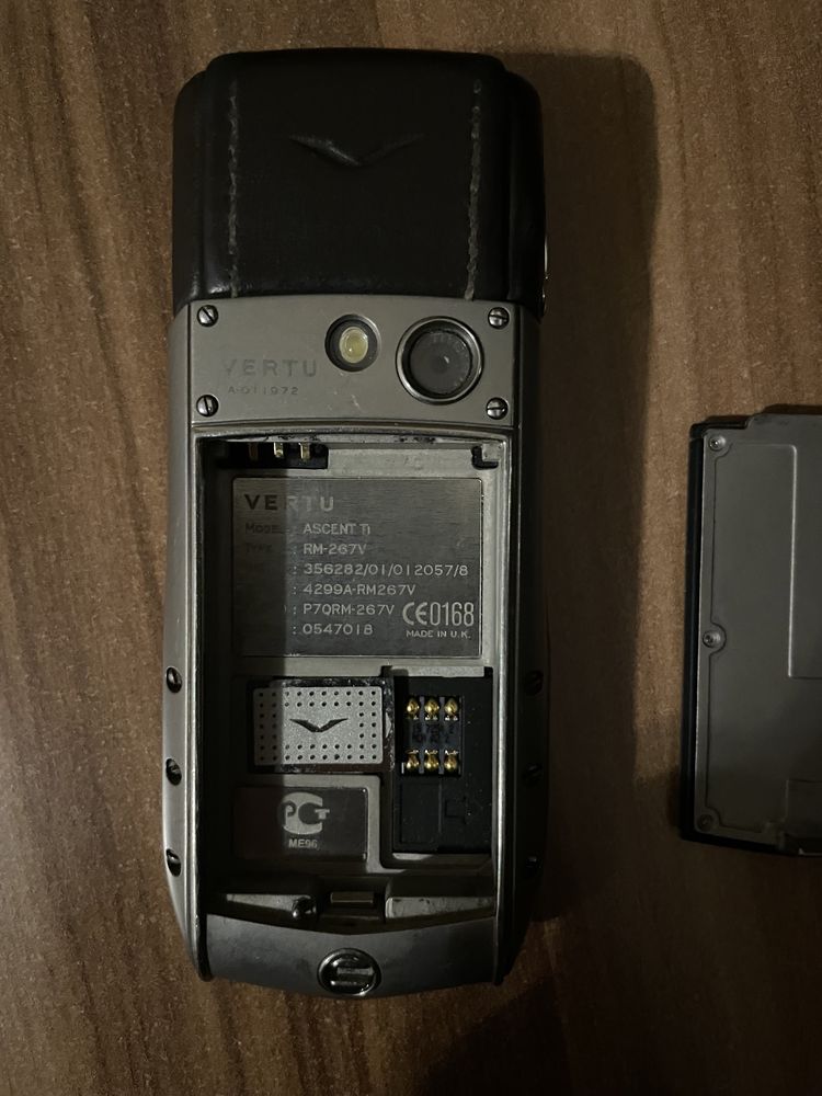 Продам VERTU ASCENT TI оригинал!