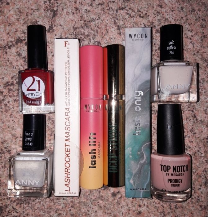 Новая Тушь для ресниц помада лак косметика