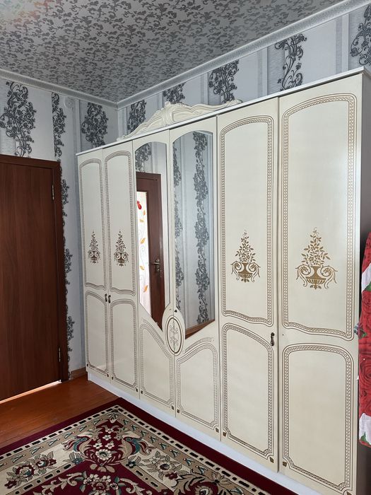 Продаетсы спальный гарнитур