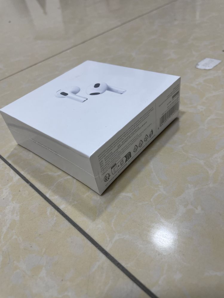 AirPods 2/2 Airpods Dubai Airpods Pro хархил вариантлари бор