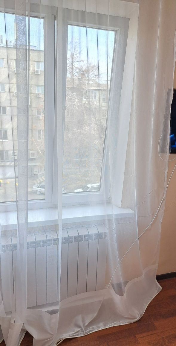 Продам тюль, на 2 окна  б.у в отл состоянии